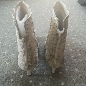 Stuart Weitzman size 12 women’s ankle boots—like new!